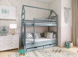 Lyseblå køjeseng i husform med udtræksseng og skuffer, perfekt til et legende børneværelse.