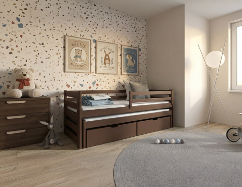 Klassisk brun udtræksseng med praktisk opbevaring under sengen.